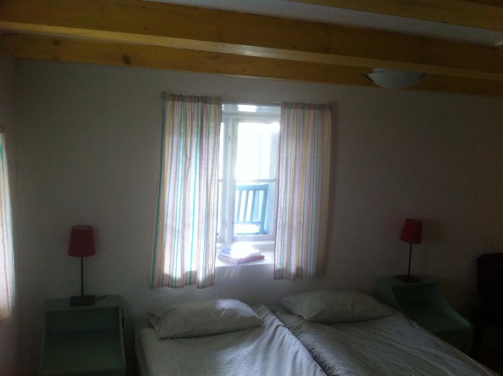 Aenggarde B&B Huse Zimmer foto